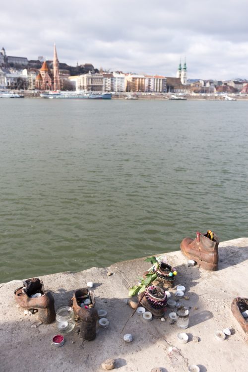 memorial-chaussures-budapest-les-pieds-dans-le-vide